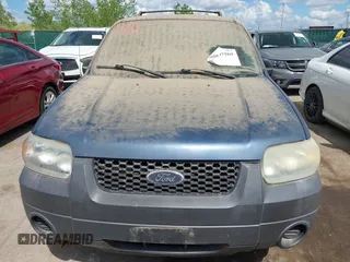 2005 Ford Escape XLS Value с VIN 1FMYU02Z95KB06733, выставлен на аукционе IAAI как лот 42207569 с пробегом 135 083 миль миль и . История ставок и продаж доступна на DreamBid. Изображение 6.