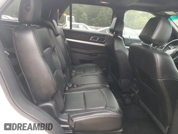 2017 Ford Explorer XLT z VIN 1FM5K8D85HGA31323, wystawiony jako Copart lot #62210725 z przebiegiem 135 643 mil mil oraz Szkoda całkowita • Salvage title. Historia ofert i sprzedaży dostępna na DreamBid. Obrazek 11.