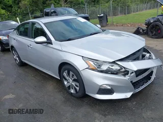 2020 Nissan Altima S z VIN 1N4BL4BV9LC199204, wystawiony jako IAAI lot #42366658 z przebiegiem 105 351 mil mil oraz . Historia ofert i sprzedaży dostępna na DreamBid. Obrazek 1.