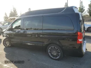 2017 Mercedes-Benz Metris Passenger z VIN WD4PG2EE6H3326525, wystawiony jako Copart lot #86748464 z przebiegiem Nie podano mil oraz Szkoda całkowita • Salvage title. Historia ofert i sprzedaży dostępna na DreamBid. Obrazek 2.