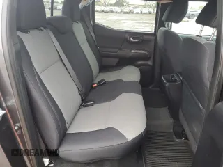 2021 Toyota Tacoma 4WD SR5 with VIN 3TMDZ5BN9MM110528, listed as a Copart auction lot 49298555 with 29,929 mi miles and Salvage Title. Bid and sale history available at carsss.com. Image 10.