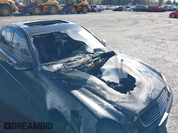 2006 Mercedes-Benz E-Class 3.5L with VIN WDBUF56J66A848317, listed as a IAAI auction lot 41334976 with 1 mi miles. Bid and sale history available at carsss.com. Image 6.