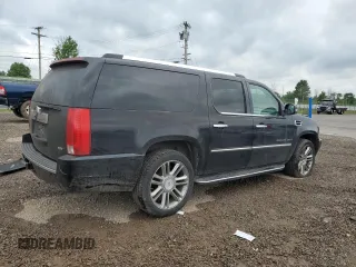 2007 Cadillac Escalade ESV с VIN 1GYFK66897R209158, выставлен на аукционе Copart как лот 61712605 с пробегом 221 129 миль миль и Списание • Salvage title. История ставок и продаж доступна на DreamBid. Изображение 3.