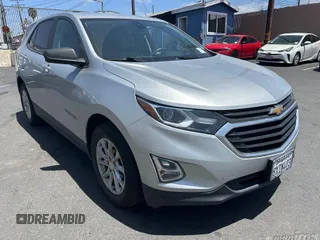 2021 Chevrolet Equinox LS z VIN 3GNAXFEV9MS175215, wystawiony jako IAAI lot #42554213 z przebiegiem 83 171 mil mil oraz . Historia ofert i sprzedaży dostępna na DreamBid. Obrazek 2.
