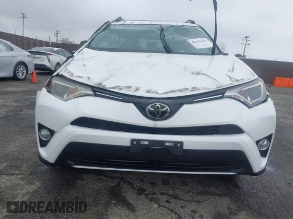 2018 Toyota RAV4 XLE with VIN 2T3WFREV0JW452030, listed as a IAAI auction lot 41915411 with 1 mi miles. Bid and sale history available at carsss.com. Image 13.