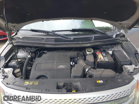 2011 Ford Explorer XLT with VIN 1FMHK7D88BGA71359, listed as a IAAI auction lot 42162122 with 171,530 mi miles and . Bid and sale history available at carsss.com. Image 10.