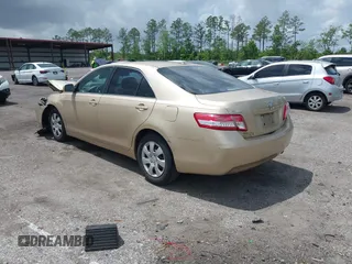 2011 Toyota Camry LE with VIN 4T1BF3EK4BU138375, listed as a IAAI auction lot 41995885 with 186,115 mi miles. Bid and sale history available at carsss.com. Image 3.
