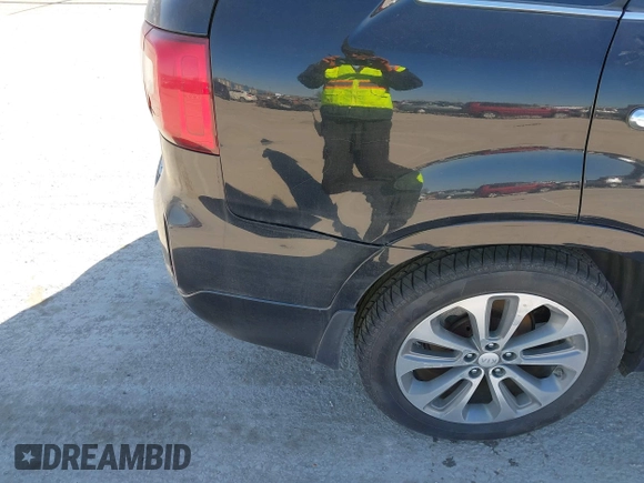 2015 Kia Sorento SX with VIN 5XYKWDA70FG565779, listed as a IAAI auction lot 41675010 with 134,060 mi miles. Bid and sale history available at carsss.com. Image 6.