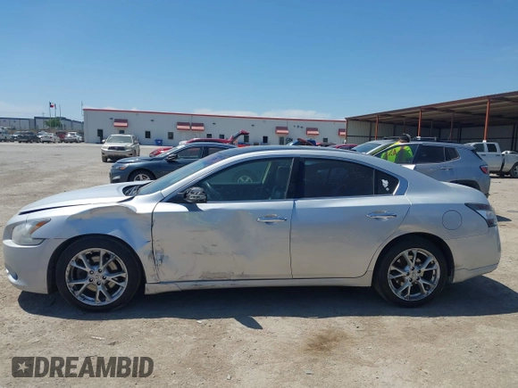 2014 Nissan Maxima SV z VIN 1N4AA5AP4EC448022, wystawiony jako IAAI lot #42027624 z przebiegiem 280 961 mil mil oraz . Historia ofert i sprzedaży dostępna na DreamBid. Obrazek 14.
