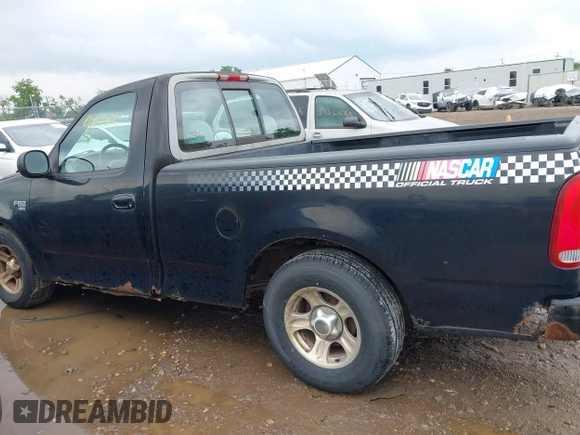 1998 Ford F-150 with VIN 1FTYF17W0WNC12927, listed as a IAAI auction lot 42621641 with 251,079 mi miles and . Bid and sale history available at DreamBid. Image 14.