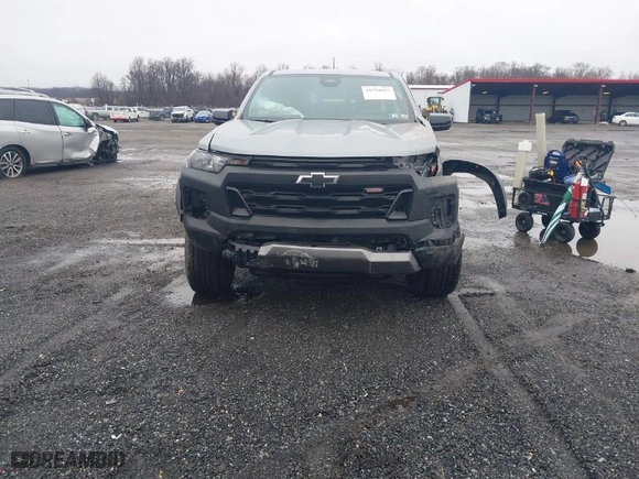 2024 Chevrolet Colorado 4WD Trail Boss with VIN 1GCPTEEK0R1160710, listed as a IAAI auction lot 41520087 with 11,615 mi miles. Bid and sale history available at carsss.com. Image 12.