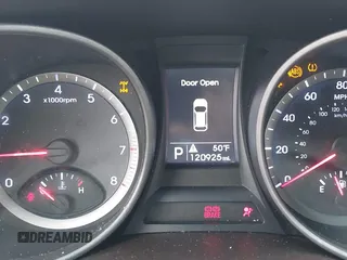 2016 Hyundai Santa Fe z VIN 5XYZTDLBXGG353241, wystawiony jako IAAI lot #42328420 z przebiegiem 120 925 mil mil oraz . Historia ofert i sprzedaży dostępna na DreamBid. Obrazek 15.