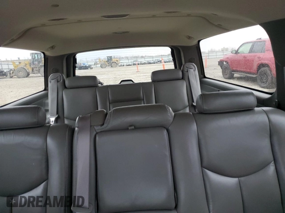 2005 Chevrolet Suburban LT with VIN 1GNFK16ZX5J132840, listed as a Copart auction lot 49240485 with 204,463 mi miles and Non repairable. Bid and sale history available at DreamBid. Image 10.