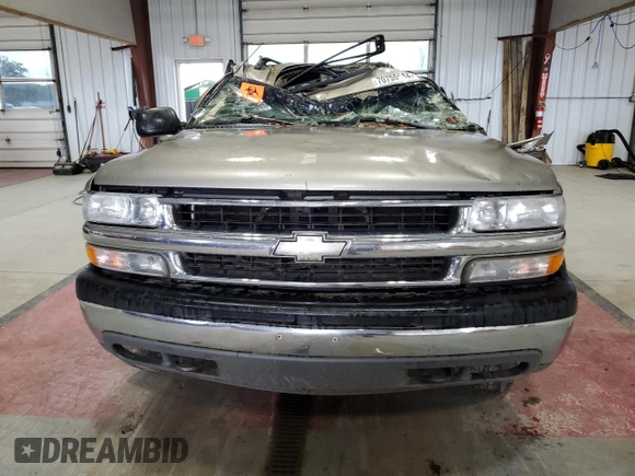 2001 Chevrolet Suburban LT with VIN 3GNFK16T01G190138, listed as a Copart auction lot 70755584 with 0 mi miles and Salvage Title. Bid and sale history available at carsss.com. Image 5.