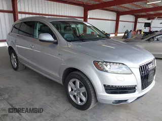 2015 Audi Q7 3.0T Premium with VIN WA1CGAFE9FD026724, listed as a IAAI auction lot 41740073 with 71,505 mi miles. Bid and sale history available at carsss.com. Image 1.