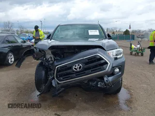 2017 Toyota Tacoma SR5 с VIN 3TMCZ5AN2HM108445, выставлен на аукционе IAAI как лот 42074101 с пробегом 193 220 миль миль и . История ставок и продаж доступна на DreamBid. Изображение 12.