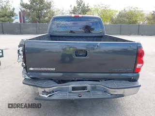 2004 Chevrolet Silverado 1500 LS with VIN 2GCEC19V241233129, listed as a IAAI auction lot 42068152 with 220,636 mi miles and . Bid and sale history available at DreamBid. Image 12.