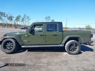 2022 Jeep Gladiator High Altitude with VIN 1C6HJTFG3NL141891, listed as a IAAI auction lot 41738578 with 38,133 mi miles and . Bid and sale history available at DreamBid. Image 13.