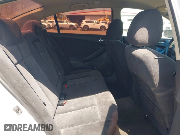 2009 Nissan Altima SL with VIN 1N4AL21E49N472094, listed as a IAAI auction lot 42108451 with 210,448 mi miles and . Bid and sale history available at DreamBid. Image 8.
