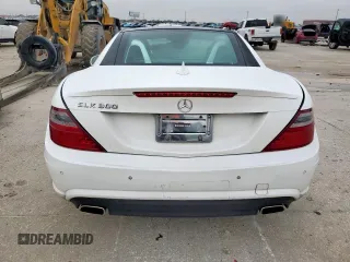 2016 Mercedes-Benz SLK 300 z VIN WDDPK3JA2GF117254, wystawiony jako Copart lot #54530495 z przebiegiem 68 630 mil mil oraz Szkoda całkowita • Salvage title. Historia ofert i sprzedaży dostępna na DreamBid. Obrazek 6.