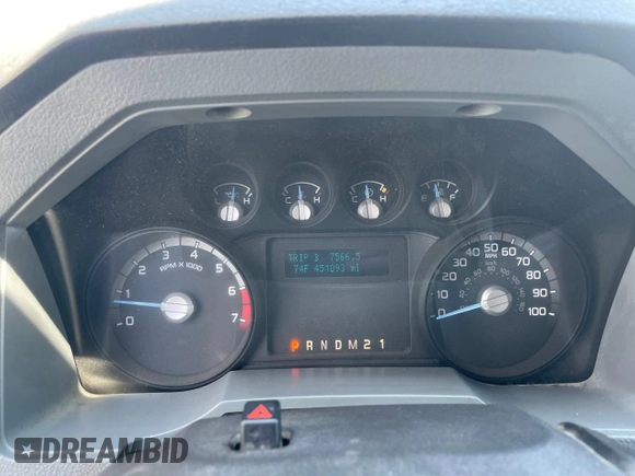 2015 Ford F-250 XL with VIN 1FDBF2B68FEA47594, listed as a Copart auction lot 64337445 with 451,093 mi miles and Clean title. Bid and sale history available at DreamBid. Image 8.
