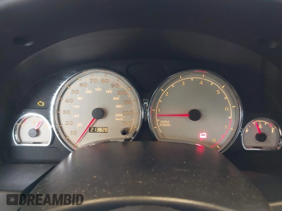 2005 Saturn VUE with VIN 5GZCZ53425S861396, listed as a IAAI auction lot 41098133 with 213,828 mi miles and . Bid and sale history available at DreamBid. Image 7.