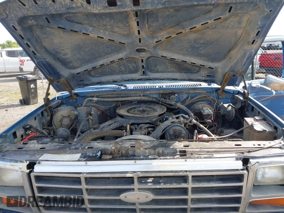 1985 Ford F-250 z VIN 1FTHX25L8FKA37064, wystawiony jako IAAI lot #42373947 z przebiegiem 12 428 mil mil oraz . Historia ofert i sprzedaży dostępna na DreamBid. Obrazek 10.