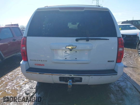 2009 Chevrolet Suburban LTZ with VIN 1GNFK36309R293857, listed as a IAAI auction lot 41632105 with 1 mi miles. Bid and sale history available at carsss.com. Image 16.