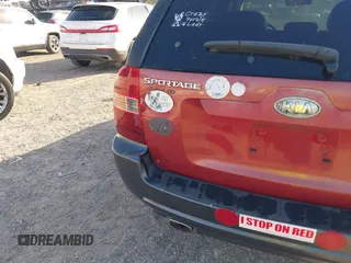2005 Kia Sportage LX with VIN KNDJF723457078461, listed as a IAAI auction lot 41948080 with 104,330 mi miles and . Bid and sale history available at carsss.com. Image 15.