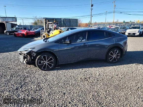 2024 Toyota Prius LE with VIN JTDADABU6R3012177, listed as a Copart auction lot 62894455 with 5,993 mi miles and Salvage title. Bid and sale history available at DreamBid. Image 1.