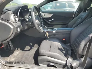 2022 Mercedes-Benz C 300 z VIN W1KWJ8DB9NG114133, wystawiony jako Copart lot #57494415 z przebiegiem 51 853 mil mil oraz Czysty tytuł • Clean title. Historia ofert i sprzedaży dostępna na DreamBid. Obrazek 7.