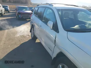 2009 Toyota RAV4 Limited with VIN 2T3BK31V19W006476, listed as a IAAI auction lot 41392319 with 154,091 mi miles and . Bid and sale history available at DreamBid. Image 6.