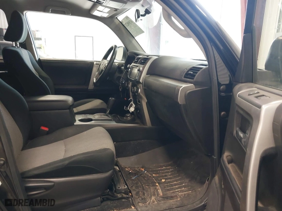 2017 Toyota 4Runner SR5 with VIN JTEBU5JR3H5412625, listed as a IAAI auction lot 41890217 with 34,717 mi miles. Bid and sale history available at carsss.com. Image 5.