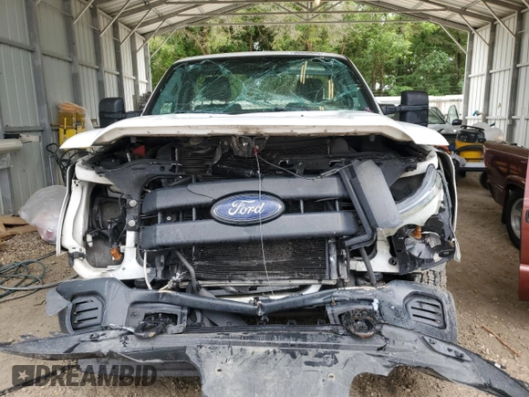 2013 Ford F-250 XL с VIN 1FTBF2A61DEB82046, выставлен на аукционе Copart как лот 56550845 с пробегом 263 763 миль миль и Списание • Salvage title. История ставок и продаж доступна на DreamBid. Изображение 5.