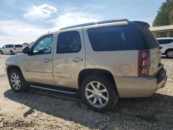 2011 GMC Yukon Denali with VIN 1GKS2EEF5BR116620, listed as a Copart auction lot 49955805 with 255,729 mi miles and Salvage Title. Bid and sale history available at carsss.com. Image 2.