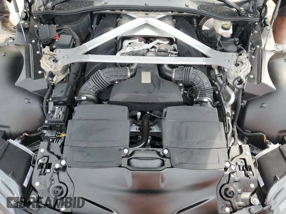 2023 Aston Martin Vantage z VIN SCFSMGBW9PGP08760, wystawiony jako Copart lot #74983814 z przebiegiem 1916 mil mil oraz Nie do naprawy. Historia ofert i sprzedaży dostępna na DreamBid. Obrazek 11.