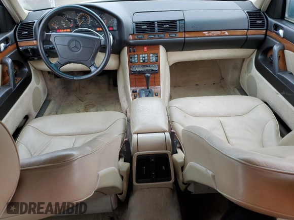 1992 Mercedes-Benz S 320 z VIN WDBGA32E0NA072676, wystawiony jako Copart lot #41447915 z przebiegiem 152 989 mil mil oraz Czysty tytuł • Clean title. Historia ofert i sprzedaży dostępna na DreamBid. Obrazek 8.