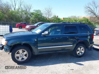 2006 Jeep Grand Cherokee Limited with VIN 1J4HR58NX6C114451, listed as a IAAI auction lot 42093832 with 264,418 mi miles. Bid and sale history available at carsss.com. Image 15.