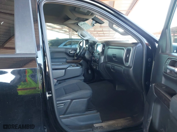 2019 Chevrolet Silverado 1500 LT with VIN 1GCRYDED6KZ235973, listed as a IAAI auction lot 41861962 with 84,227 mi miles. Bid and sale history available at carsss.com. Image 5.