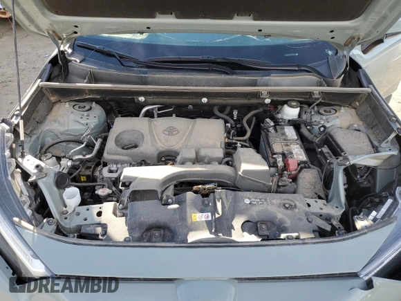 2022 Toyota RAV4 XLE with VIN 2T3W1RFV0NW189461, listed as a Copart auction lot 57841765 with 18,067 mi miles and Salvage title. Bid and sale history available at DreamBid. Image 12.