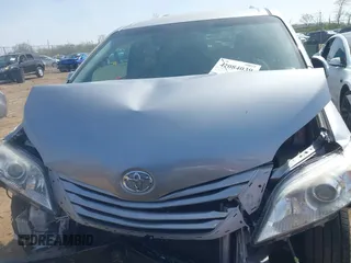 2017 Toyota Sienna LE with VIN 5TDJZ3DC2HS166433, listed as a IAAI auction lot 42084039 with 121,540 mi miles and . Bid and sale history available at DreamBid. Image 13.