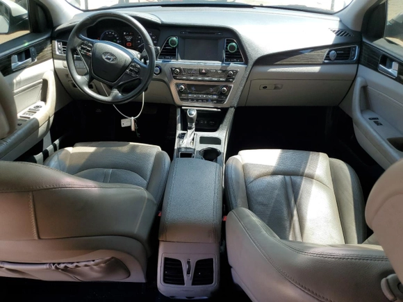 2017 Hyundai Sonata Hybrid Limited with VIN KMHE34L35HA071318, listed as a Copart auction lot 53233225 with 136,580 mi miles and Clean Title. Bid and sale history available at carsss.com. Image 8.