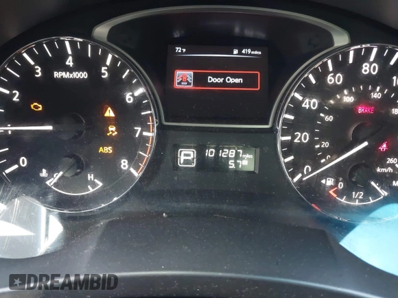 2015 Nissan Altima SL z VIN 1N4AL3AP3FC449968, wystawiony jako IAAI lot #42267699 z przebiegiem 101 287 mil mil oraz . Historia ofert i sprzedaży dostępna na DreamBid. Obrazek 7.