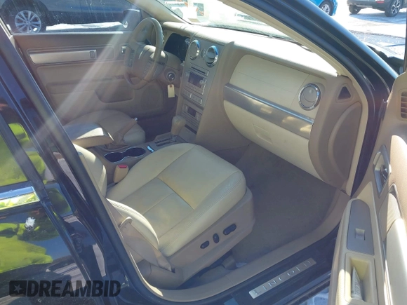 2007 Lincoln MKZ z VIN 3LNHM26T07R653177, wystawiony jako IAAI lot #41571111 z przebiegiem 124 929 mil mil oraz . Historia ofert i sprzedaży dostępna na DreamBid. Obrazek 5.