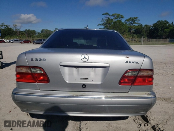 2001 Mercedes-Benz E-Class AWD with VIN WDBJF82J81X047632, listed as a Copart auction lot 72500514 with 149,635 mi miles and Non Repairable. Bid and sale history available at carsss.com. Image 6.