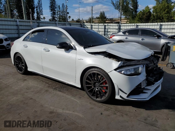 2021 Mercedes-Benz A 35 AMG z VIN W1K3G5BB9MJ283430, wystawiony jako Copart lot #88897585 z przebiegiem 53 206 mil mil oraz Nie do naprawy • Non repairable. Historia ofert i sprzedaży dostępna na DreamBid. Obrazek 4.