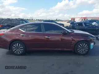 2024 Nissan Altima SV with VIN 1N4BL4DV1RN405299, listed as a IAAI auction lot 42235613 with 4,127 mi miles and . Bid and sale history available at DreamBid. Image 13.