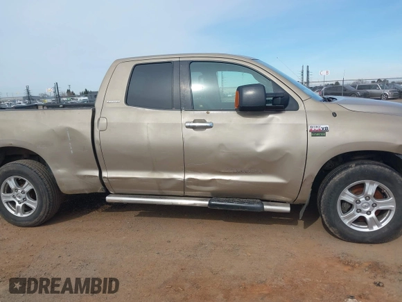 2007 Toyota Tundra Limited z VIN 5TBRV58197S452452, wystawiony jako IAAI lot #41554699 z przebiegiem 240 695 mil mil oraz . Historia ofert i sprzedaży dostępna na DreamBid. Obrazek 13.