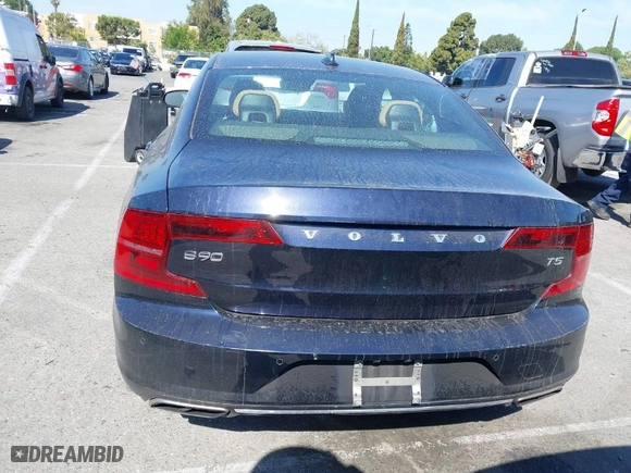 2017 Volvo S90 Momentum with VIN YV1102AK0H1012018, listed as a IAAI auction lot 42014173 with 155,159 mi miles. Bid and sale history available at carsss.com. Image 16.