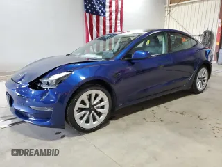 2022 Tesla Model 3 z VIN 5YJ3E1EA6NF370786, wystawiony jako Copart lot #60433705 z przebiegiem 109 824 mil mil oraz Czysty tytuł • Clean title. Historia ofert i sprzedaży dostępna na DreamBid. Obrazek 1.